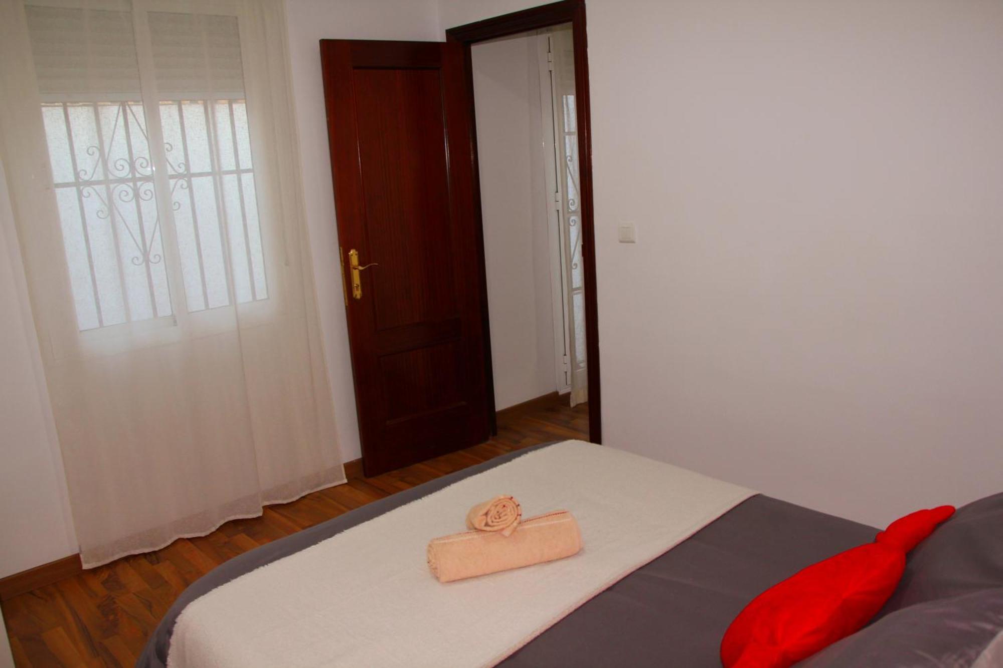 Villa Ahumor Apartamento Entero 20 M Sevilla -6Pax Dos Hermanas Exterior photo
